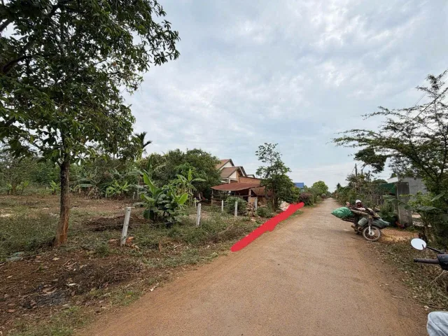 Bán đất 175m² có sẵn 60m² thổ cư ngang 5m giá 300 triệu tại Xã Dray Bhăng