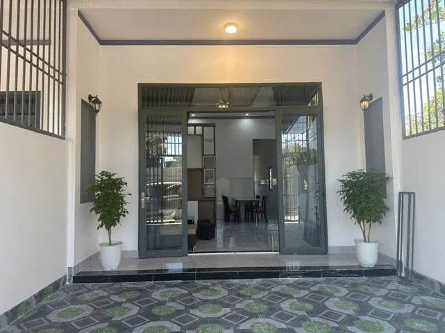 bán 3 căn nhà liền kề  
ưu tiên dành cho nhà đầu tư cọc lướt thoải mái diện tích 100m2 5m giá 1ty450