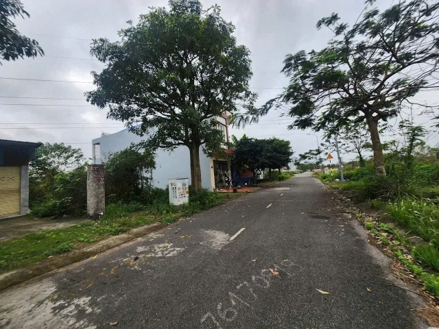 Bán nhà hộ phụ Xi Măng 78.75m2 Bạch Mai, Đồng Thái, An Dương. Giá 3,9 tỷ.