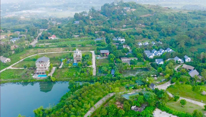 Xây biệt thự nghỉ dưỡng ở lô đất view hồ như thế này mới là chuẩn