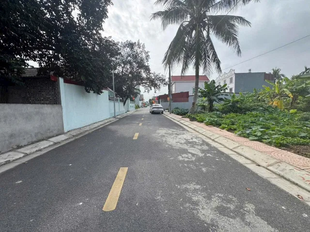 ❌❌102m2 mặt đường Lương Quán, Nam Sơn đường thông 6m giá hơn 2 tỷ.