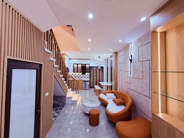 Nhà mới koong – Full nội thất – 2 thoáng trước sau - HÀNG KỊCH ĐỘC – NGỌC THUỴ TRONG ĐÊ