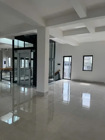 GIÁ TỐT: CHO THUÊ 3 CĂN SHOPHOUSE LIỀN THÔNG NHAU 300M2( DTSD 1.500M2) TP THỦ ĐỨC