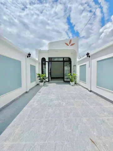 Bán nhà riêng tại Hương Lộ 15 giá chỉ 1,45 tỷ DT 100m2 công năng 3PN + 1 WC