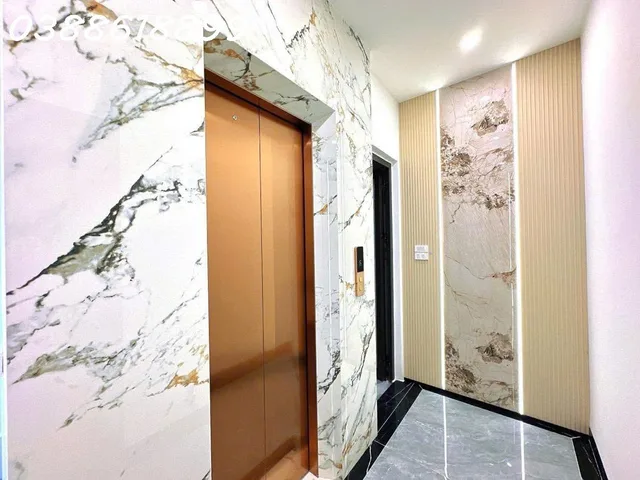 PHÂN LÔ PHÙNG CHÍ KIÊN 56Mx 7T, MT 4,5M - THANG MÁY XỊN - FULL NỘI THẤT CAO CẤP - NGÕ THÔNG - KINH DOANH -  GARA 2 Ô TÔ VÀO NHÀ
