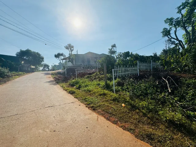 Đất Mặt tiền đường liên xã ở Mê Linh chỉ 5 phút tới địa phận Đà Lạt. Giá 725 Triệu