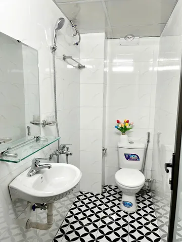 Bán gấp giá rẻ căn hộ khép kín Văn Hương 55m, tầng 6, mặt tiền 5.5m, 2.43 tỷ Đống Đa.                                                                                                                +