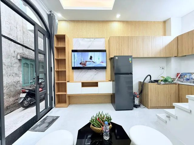 NGAY NGÃ 4 HÀNG XANH, FULL NỘI THẤT - 4TẦNG - NGANG 3.4m - 17m² - Dưới 3.8 T.ỷ - XVNT - BÌNH THẠNH