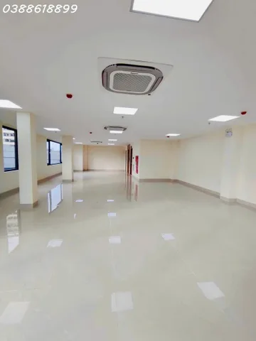 BÁN TOÀ VĂN PHÒNG MP PHẠM VĂN ĐỒNG 210Mx8T, MT 21M - LÔ GÓC - PCCC, HOÀN CÔNG ĐẦY ĐỦ - DÒNG TIỀN 115TR/TH