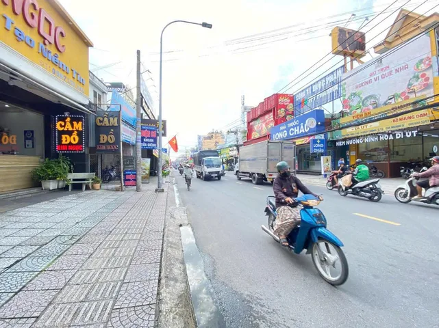 🏢 BÁN NHÀ MẶT TIỀN Lê Văn Khương – Quận 12 – 20x21M – DÒNG TIỀN 80TR/TH – 31 TỶ