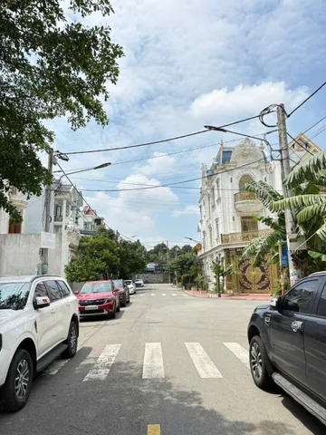 Bán gấp lô đất khu dân cư đẹp ngay gần ngã tư chiêu liêu đường Lê Hồng Phong Dĩ An