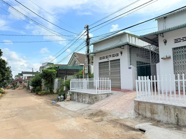 Dãy trọ 8 phòng + 2 Kiot mặt tiền kinh doanh Nguyễn Thị Định - Ngay trung tâm thị trấn Ea D'răng