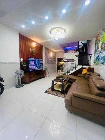 BÁN NHÀ TRUNG TÂM GÒ VẤP CÓ PHÒNG NGỦ DƯỚI TRỆT - GIÁ CHỈ 1TỶ700