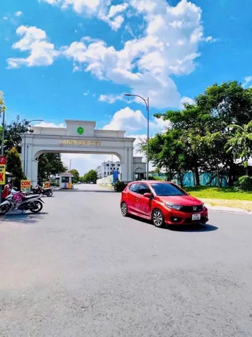 CHO THUÊ NHÀ PHỐ TRỤC THƯƠNG MẠI KĐT LAKEVIEW CITY ( P.AN PHÚ QUẬN 2 TP THỦ ĐỨC )