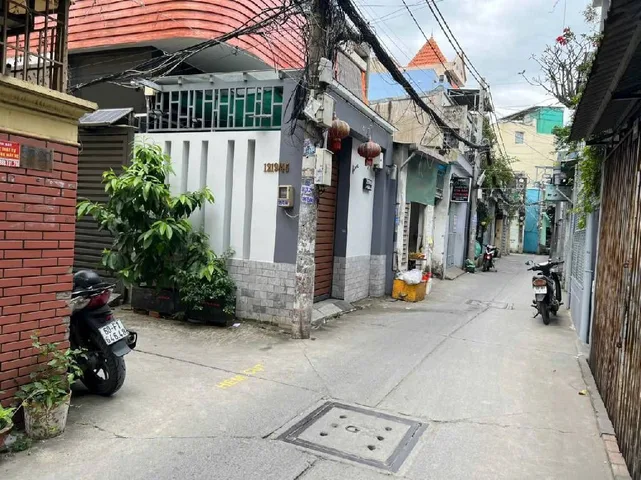 HXH THÔNG HOÀNG SA - CĂN GÓC NGANG 4.3M BỀ THẾ  - NHÀ CŨ TIỆN XÂY MỚI - 8.8 TỶ