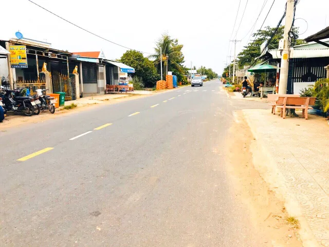 Bán đất 598m² có sẵn 300m² thổ cư ngang 13m giá 14.3 tỷ tại Đường Trung Lập Xã Thái Mỹ