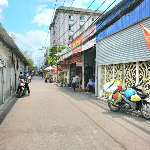 NHÀ HUỲNH TẤN PHÁT - 5.5 x 25M - KDC HIỆN HỮU - CÓ DÒNG TIỀN THUÊ