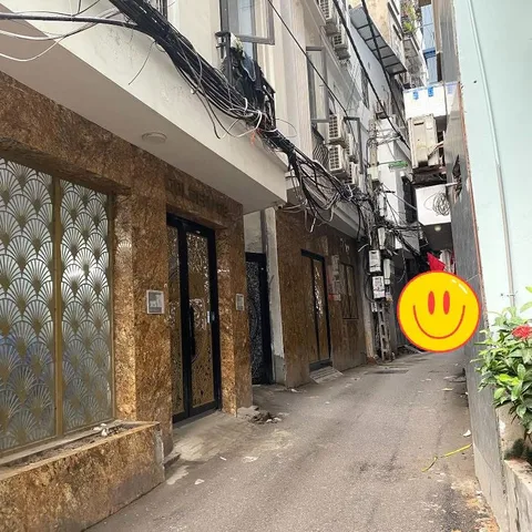 TT Cầu Giấy sổ gần 61m, 5 tầng dân xây, 20m ra Taxi, 14. t.ỷ