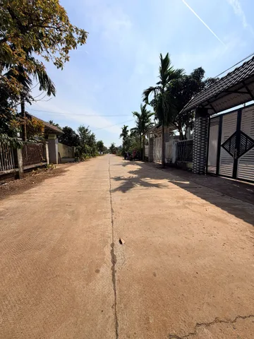 Bán đất 134.4m² có sẵn 60m² thổ cư ngang 5m giá 720 triệu tại Phường Ea Kao
