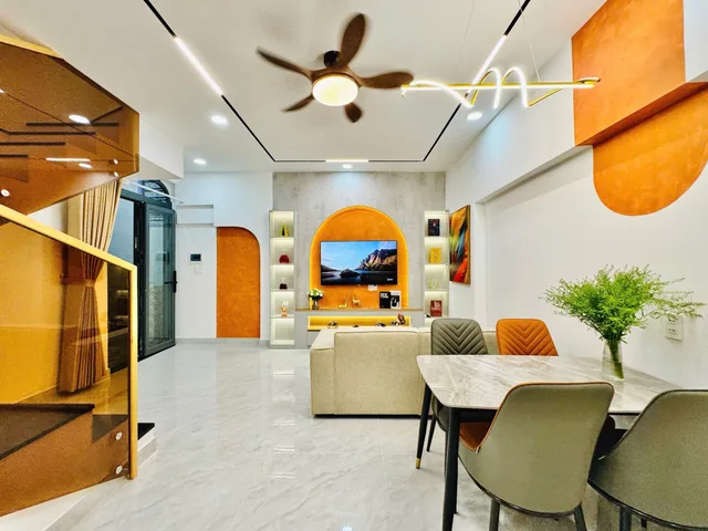 GẦN KHU ĐẠI HỌC, FULL NỘI THẤT - 3TẦNG - NGANG 4.8m - 28m² - Dưới 5.78 T.ỷ - QUỐC LỘ 13 - BÌNH THẠNH