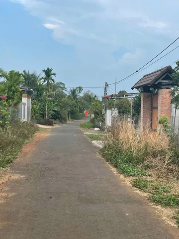 Bán lô đất siêu dài ngay sau uỷ ban EAKAO diện tích 300 giá 1ty150