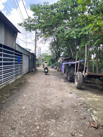 Bán đất 400m² có sẵn 300m² thổ cư ngang 17m giá 7.5 tỷ tại Đường Xuân Thới Sơn 11 Xã Xuân Thới Sơn