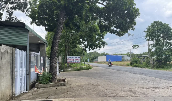 Bán đất 200m² có sẵn 100m² thổ cư ngang 5m giá 350 triệu tại Xã An Long