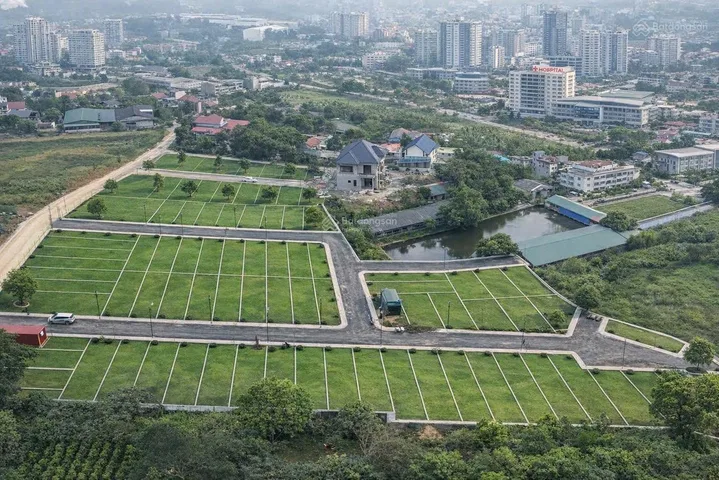 Đất đẹp 100m2 full thổ cư MT 5m2 - Đường trước đất 2 ô tô tránh - Gần trường Đại học QG Hà Nội