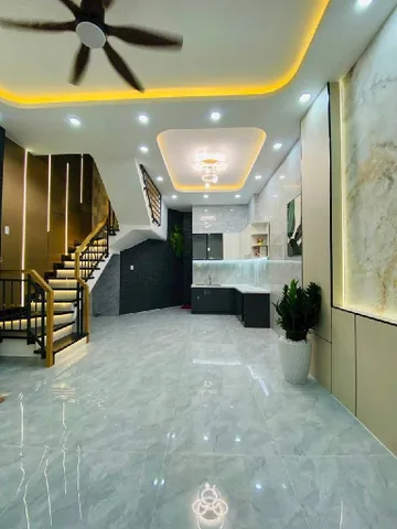 NHÀ ĐẸP HUỲNH TẤN PHÁT - 3 TẦNG - 4 PN - VÀO Ở LIỀN