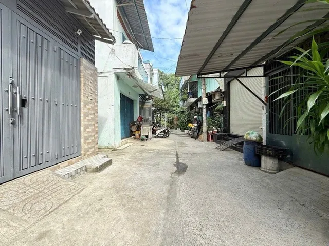 BÁN NHÀ LÊ VĂN QUỚI 144M2 13 TỶ HẺM Ô TÔ THÔNG NGANG 8M SÁT MẶT TIỀN KẾ NGÃ TƯ BỐN XÃ