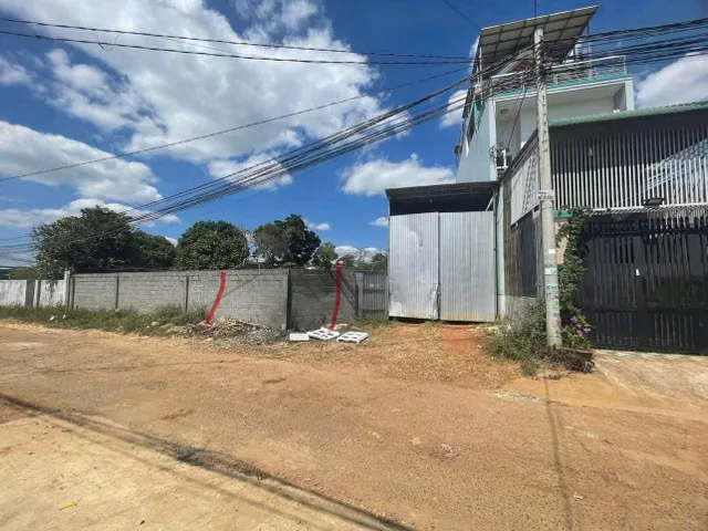 Bán lô đất chân dài,mặt tiền đường B3 cách đường Phạm Ngũ lão 
diện tích:112m2 4m
giá 2tỷ590