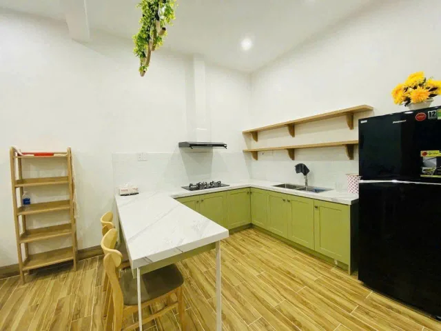 Cần bán căn nhà đường ô tô Phạm Cự Lạng, phường Rạch Dừa.