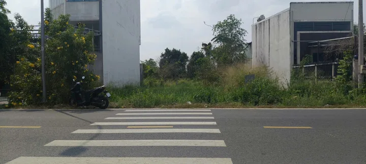 Bán đất mặt tiền kinh doanh buôn bán MT Nguyễn Văn Khạ xã Phú Hòa Đông Củ Chi TPHCM, DT: 5x28m.