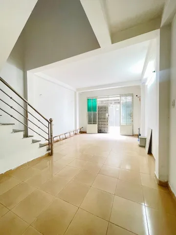 Bán nhà nguyễn văn lượng, sổ hồng riêng, nhà củ sửa lại ở tốt