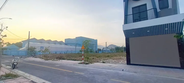 Bán Lô Đất Đẹp Tái Định Cư Ngọc Hiệp - Phường Tây Nha Trang Diện Tích: 96,8m2 - Ngang 4,5m chỉ 4,75 tỷ