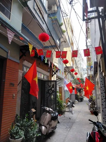 NHÀ 3 TẦNG NỞ HẬU - SÁT VÁCH ETOWN CỘNG HÒA - CHỈ HƠN 6 TỶ - XÁCH VALI VÀO Ở NGAY