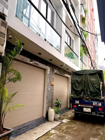 NHÀ NGUYỄN VĂN LINH – LONG BIÊN  Ô TÔ QUA NHÀ  5 TẦNG ĐẸP  TRUNG TÂM TIỆN ÍCH - CHƯA ĐẾN 8 TỶ