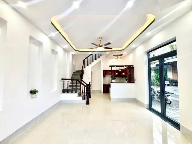 133. Nhà góc 2 mặt tiền KDC An Khánh – Full nội thất