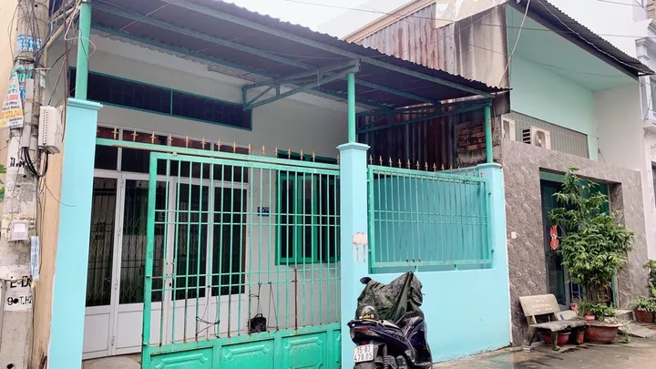 HƠN 100M2 - GẦN KHU PHÂN LÔ KHU CƯ XÁ NGÂN HÀNG - NÁT TIỆN XÂY MỚI
