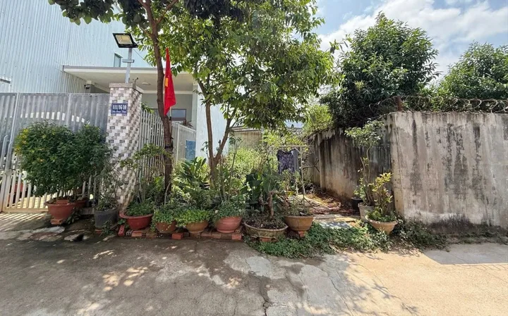 Bán đất 131.5m² có sẵn 40m² thổ cư ngang 5m giá 3.8 tỷ tại Phường Buôn Ma Thuột