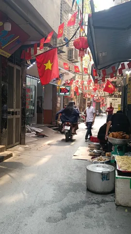 Bán nhà Chùa Láng 95m² full thổ cư ngang 4.9m giá 33.5 tỷ tại Đường Chùa Láng Phường Láng (MUA/BÁN BĐS nhắn tin Zalo 0862299066)