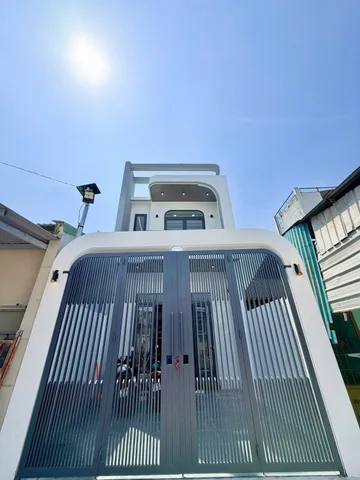 HIẾM CÓ KHÓ TÌM – NHÀ MẶT TIỀN 3 TẦNG GIÁ CHỈ 2.1 TỶ