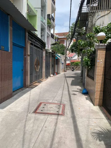 BÁN NHÀ HẺM 3 TẦNG KIÊN CỐ - NGANG 5M - GẦN HUỲNH TẤN PHÁT