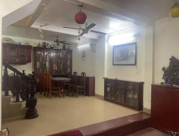 Cho thuê nhà ngõ 68 Hoàng Cầu-Đống Đa-Dt45mx4T-full nội thất-14tr/1 tháng