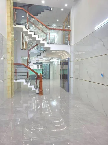 BÁN NHÀ ĐẸP SÁT HUƠ.G LỘ 2 - COOPMAR.T - 5PN - ĐƯỜNG XE TẢI - ( 4X19M )