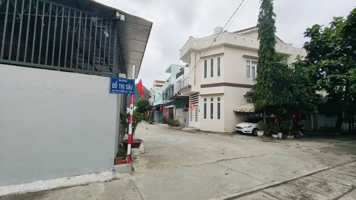 NHÀ NHA TRANG GIÁ RẺ 3,950 TỶ MẶT TIỀN 6,1M GẦN BIỂN CÁCH ĐƯỜNG 2/4 CHỈ 100M