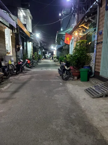 Bán nhà gấp 2 Tầng HXH Lê Đình cẩn Bình Tân