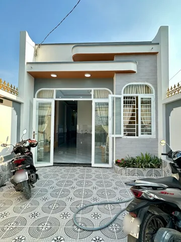 Bán căn nhà gần KCN Đức Hoà, đường bê tông giá cực rẻ, nhà mới 2PN, SHR
