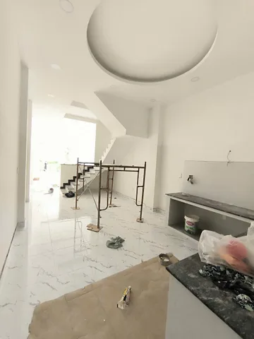NHÀ 1 TRỆT 1 LẦU 100M2 TRUNG TÂM THỊ TRẤN BẾN LỨC, SHR 2 TỶ 900 TRIỆU