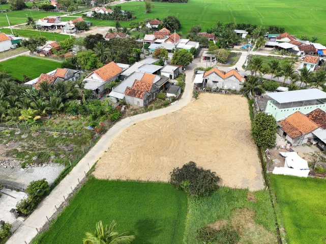 0938113403 Bán đất 156m² full thổ cư ngang 5m giá 600 triệu tại Phường Ninh Hòa Z365